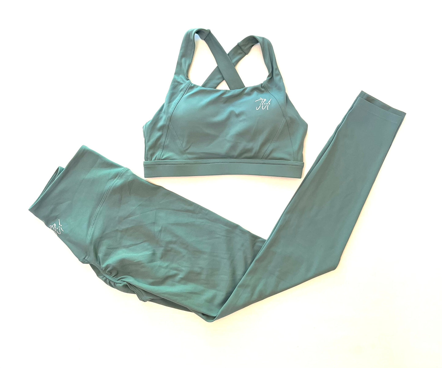 Soft Lightweight 2-Piece Set Sports Bra and Yoga Pants