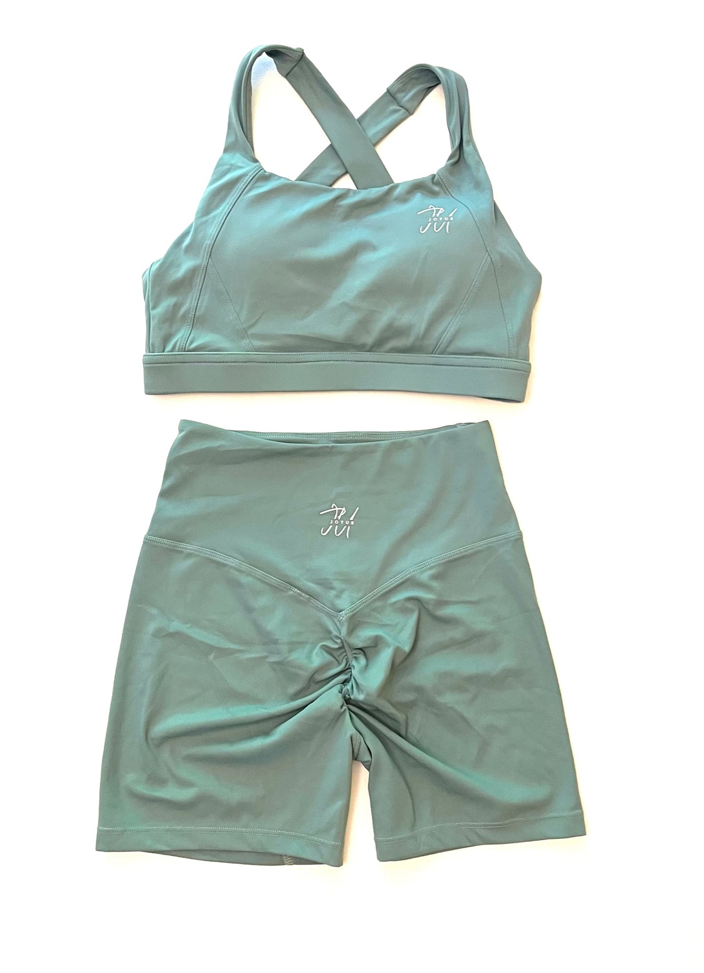 Soft Lightweight 2 Piece Set Sports Bra and Yoga Shorts